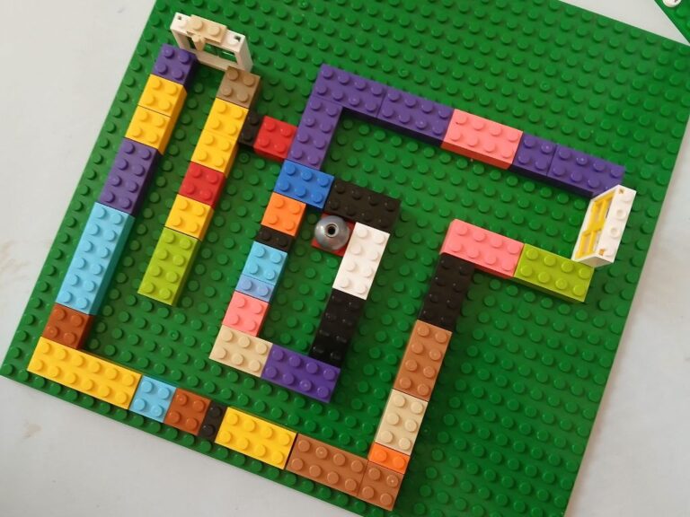 A labyrinth made of lego.